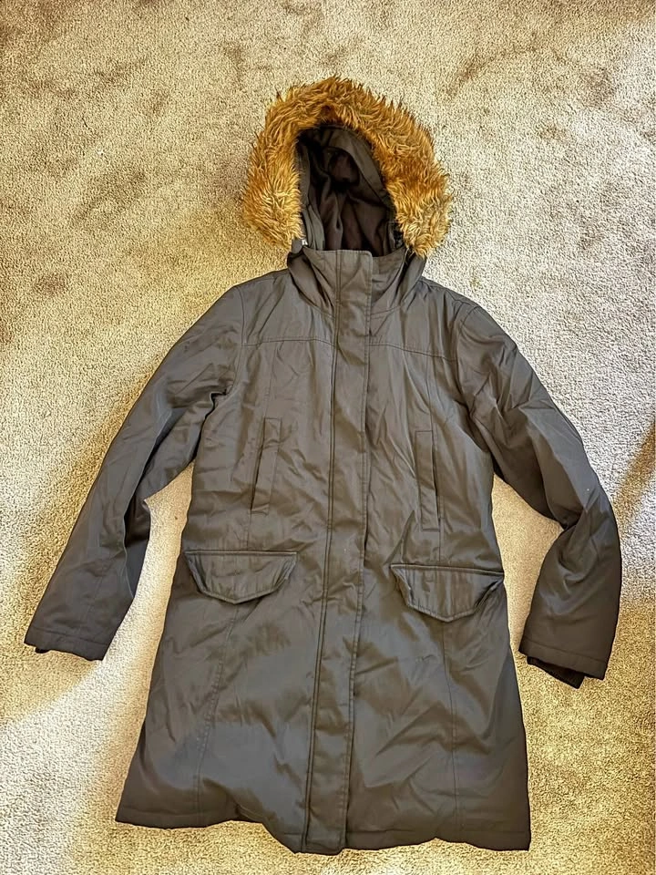 Joe Fresh Black Winter Parka Jacket with Faux Fur Hood Size M