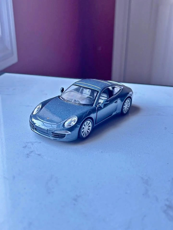 Porsche 911 Carrera S Diecast