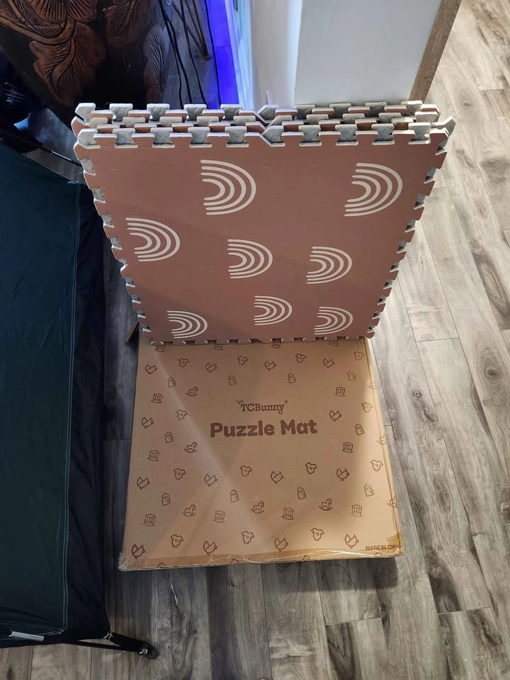 🇨🇦  Camping tent shelter for 2 with foam floor mat - photo 4