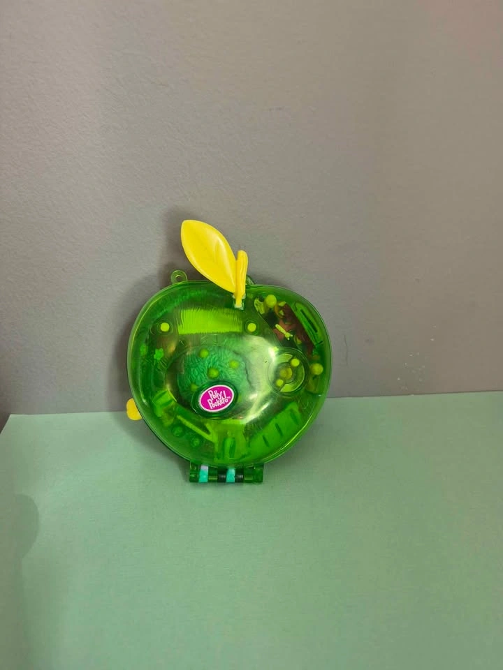 Vintage Polly Pocket Fruit Surprise Compacts - photo 2
