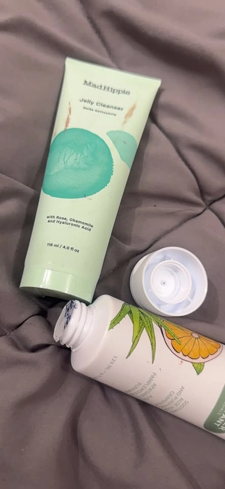 Mad Hippie Jelly Cleanser and Green Beaver Gel Cleanser - photo 3
