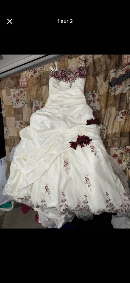 Wedding Dress - photo 2