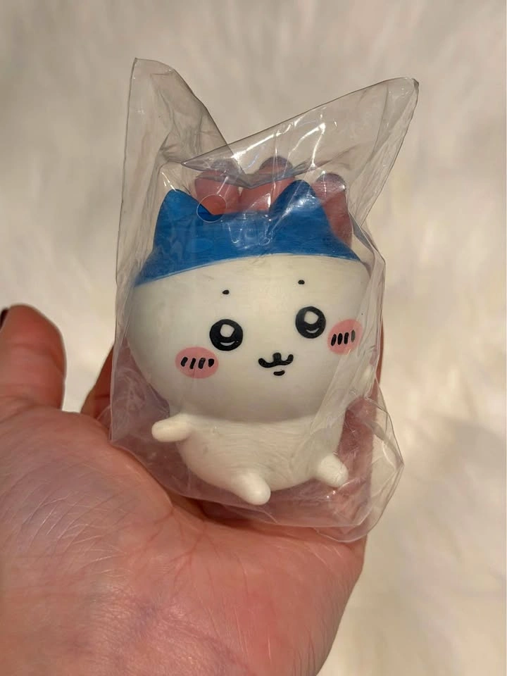 Hachiware Figure (Sports cut!!)