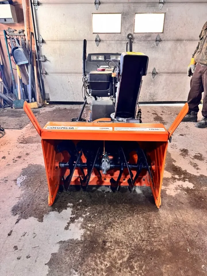 Columbia Snowblower - photo 2
