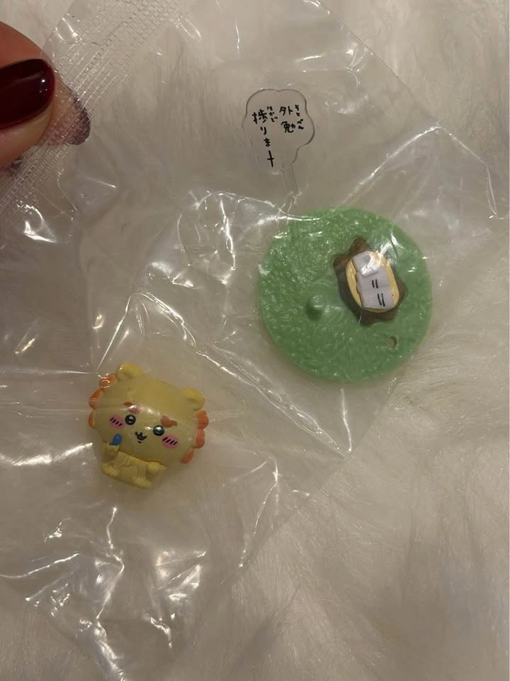 Chiikawa and Shisa Miniature Figure Set - photo 2