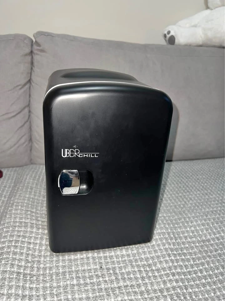 Uber Appliance Uber Chill Mini Fridge (Blackout Edition)