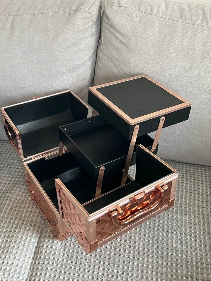 Kodi Professional Rose Gold Diamond Makeup Train Case - photo 4