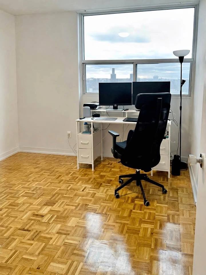 Private room for rent