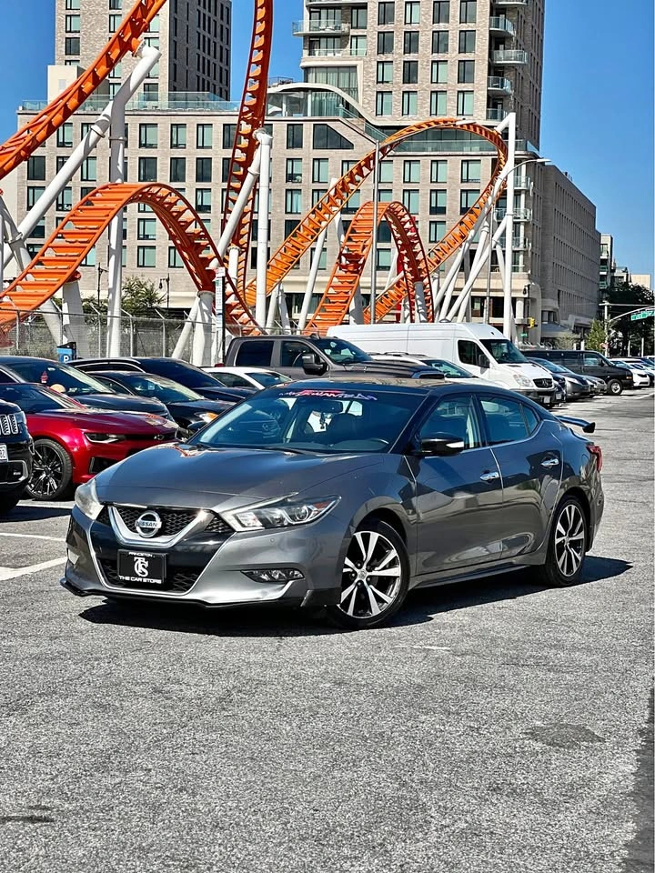 2017 Nissan Maxima · PLATINUM