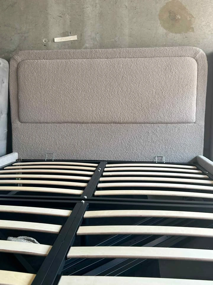Bouclé Upholstered Hydraulic Lift Storage Bed Frame - photo 4
