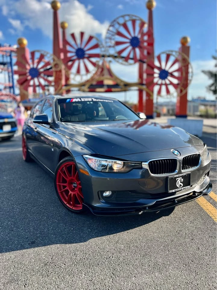 2013 BMW 3 Series · 320i xDrive Sedan 4D - photo 2