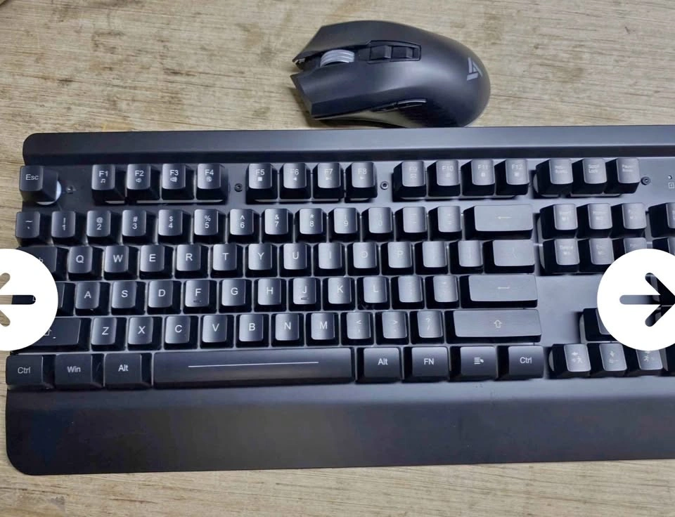 PC428A 2.4G wireless gaming keyboard and mouse combo