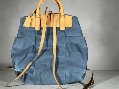 Michael Kors Kempton Backpack/Tote - Excellent Condition - photo 4