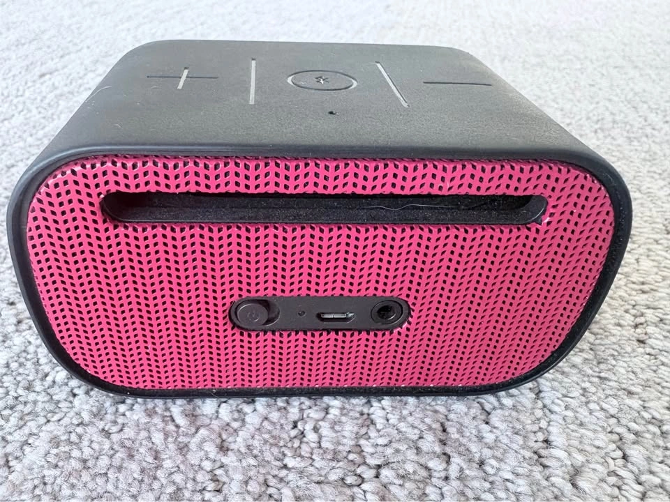 Logitech X300 Mobile Wireless Bluetooth Speaker - Pink/Black - photo 3