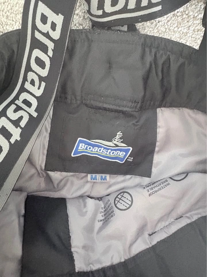 Women’s Broadstone Technical Snow Shell - Size M - photo 3