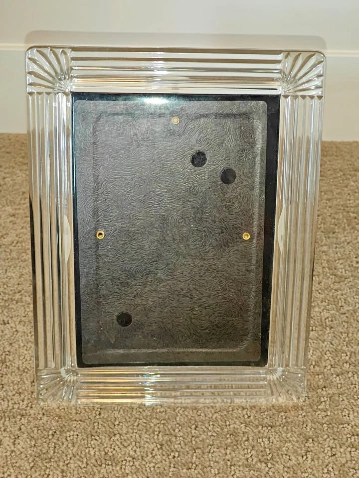 Heavy Glass Picture Photo Frame (5" x 7") Art Deco Ribbed Style