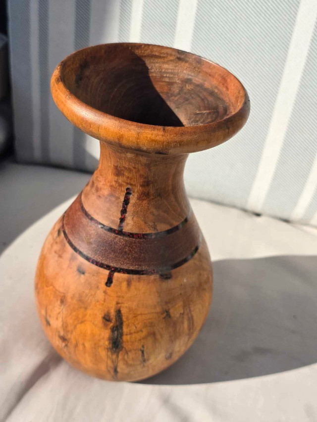 Wood vase hand crafted - photo 2