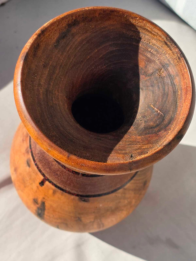 Wood vase hand crafted - photo 3