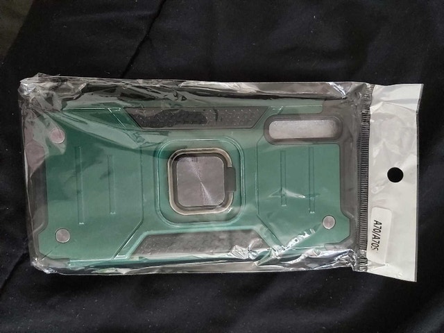Miscellaneous Accessories Bundle - photo 4