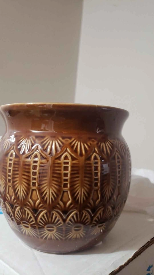 Moving sale - Ceramic Indoor/Outdoor Weave Planters set of 2 - photo 2