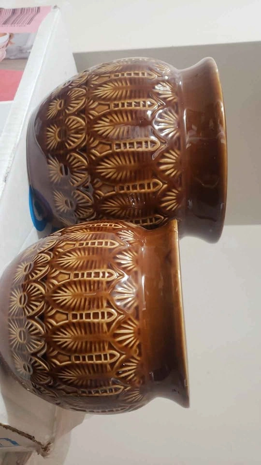 Moving sale - Ceramic Indoor/Outdoor Weave Planters set of 2 - photo 3