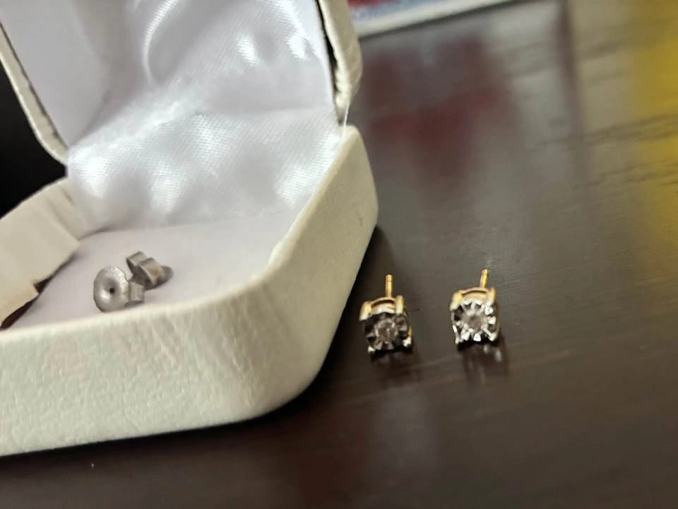 Diamond earrings Studs - photo 2
