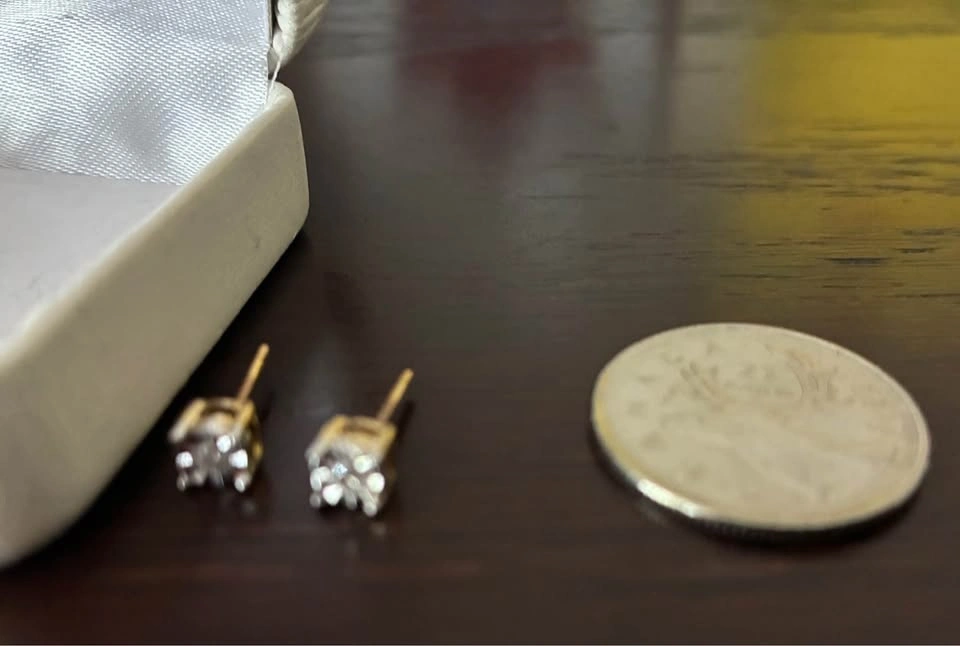 Diamond earrings Studs - photo 3