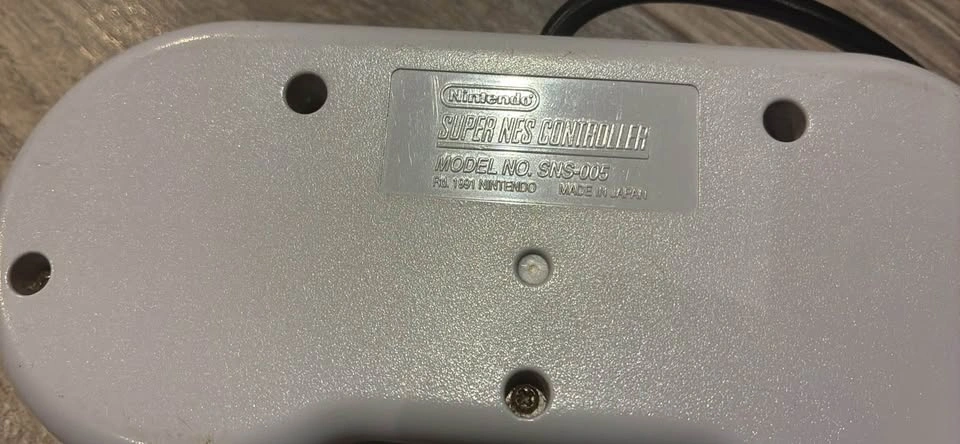 Original Super Nintendo Controller Mint - photo 3
