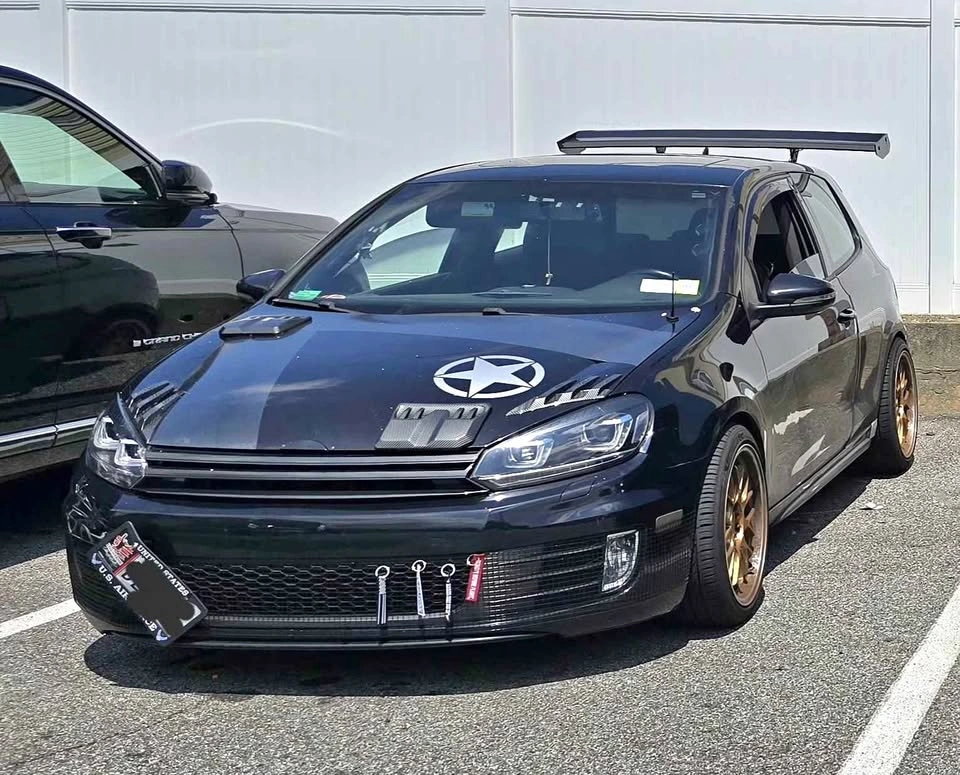 2010 Volkswagen Gti 2.0T Hatchback Coupe 2D
