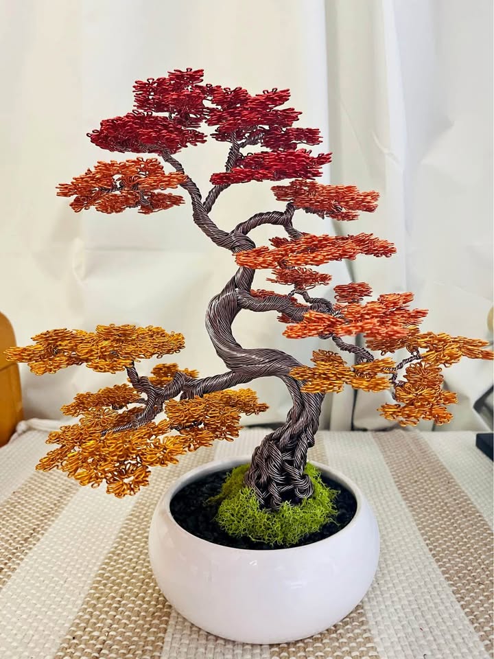 Handmade Aluminum Wire Bonsai Tree – Autumn Colors –