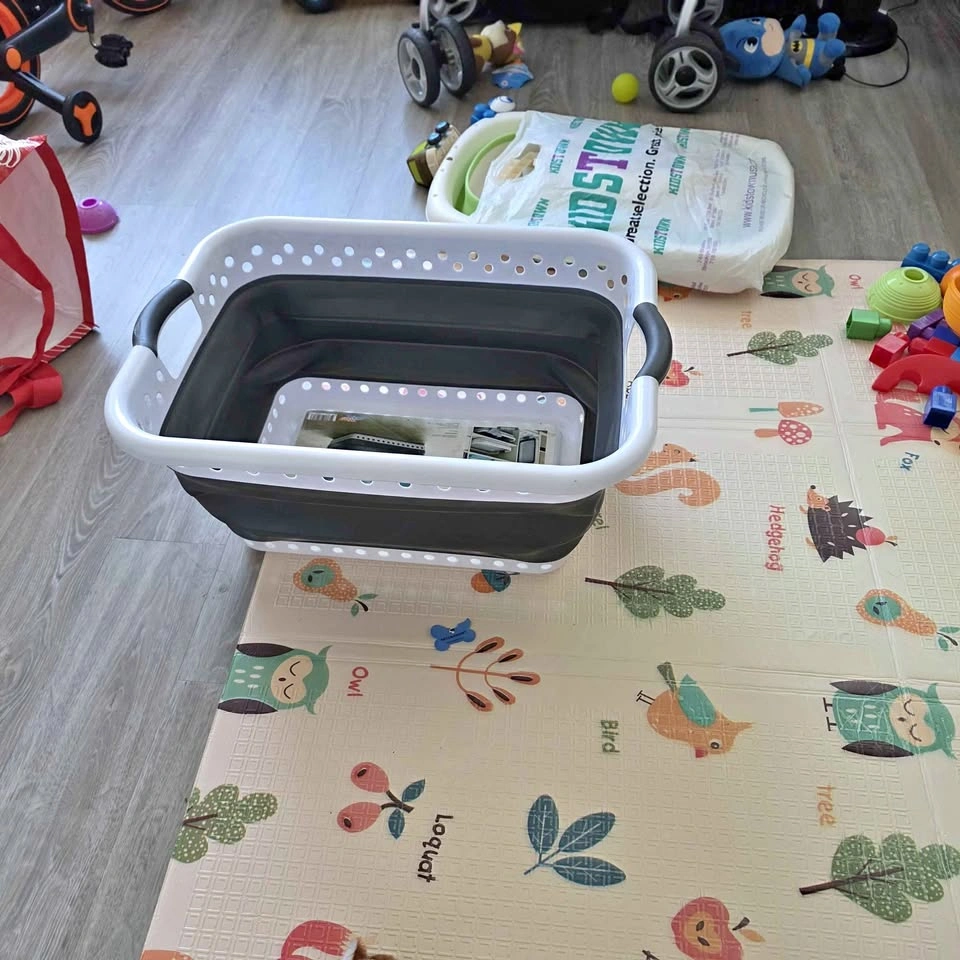 Space Saving Laundry Basket