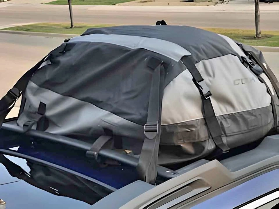 CCM Deluxe Rooftop Cargo Bag