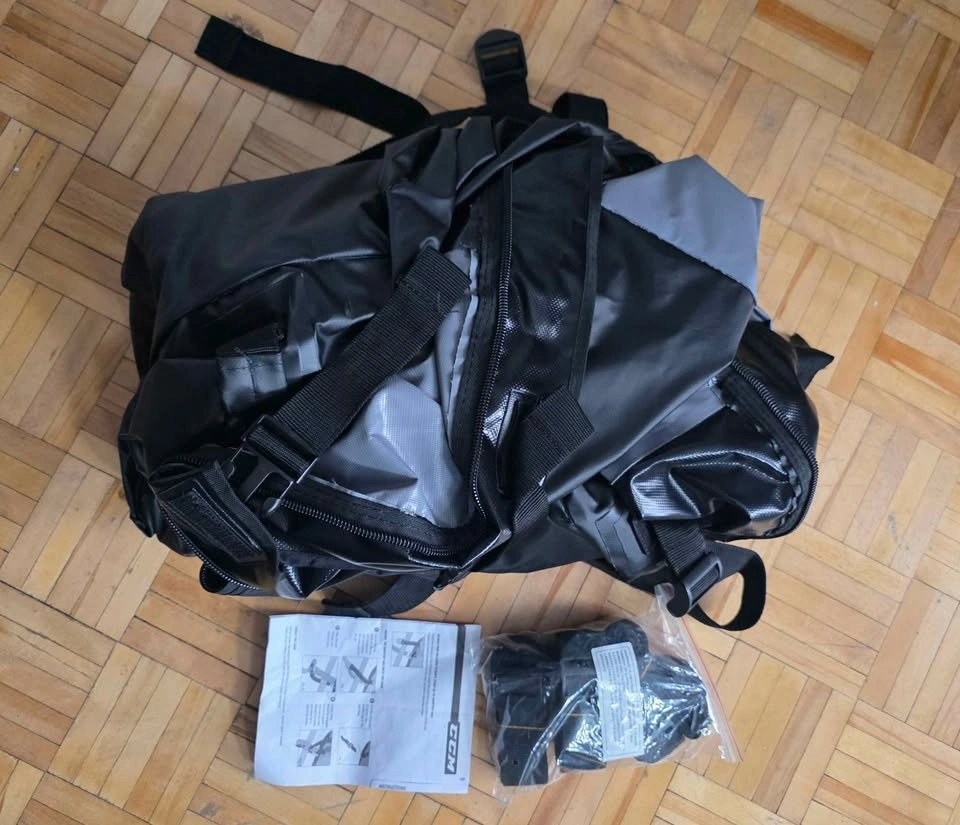 CCM Deluxe Rooftop Cargo Bag - photo 4
