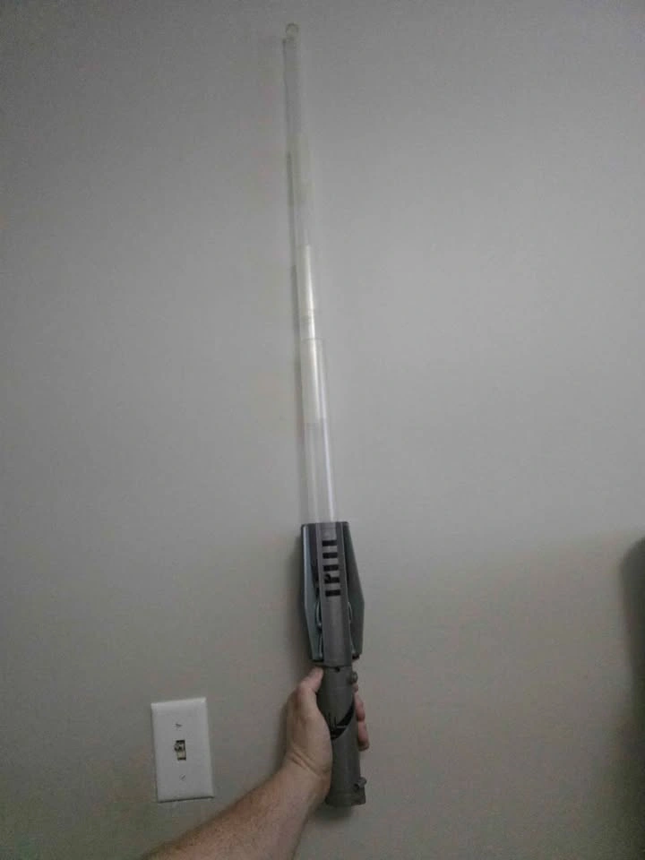 2007 Hasbro Star Wars Force Unleashed Deluxe Lightsaber - photo 2