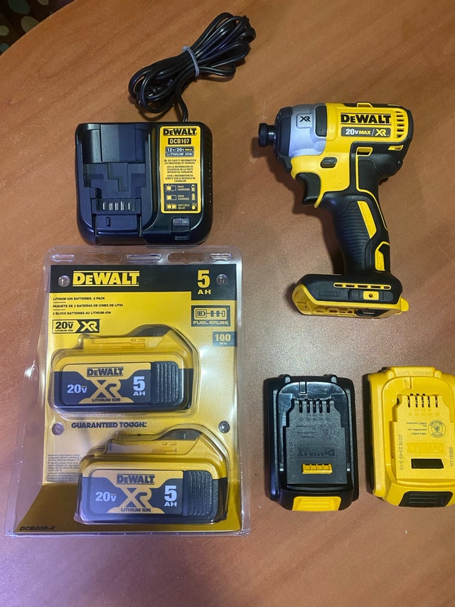 DeWALT 20V Max XR Tool Bundle - photo 2