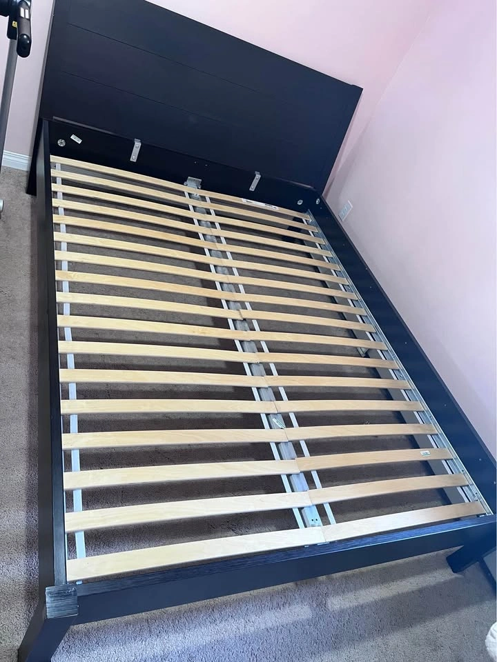 Solid Queen Bed Frame with Slats and Headboard - photo 3