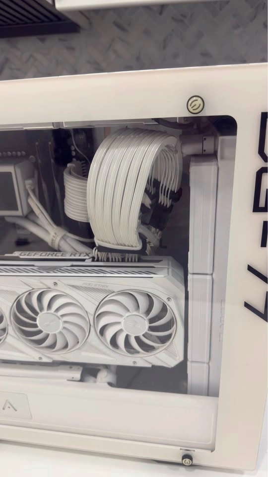 High-End White Gaming PC – i9-14900KS / RTX 3090 24GB - photo 3