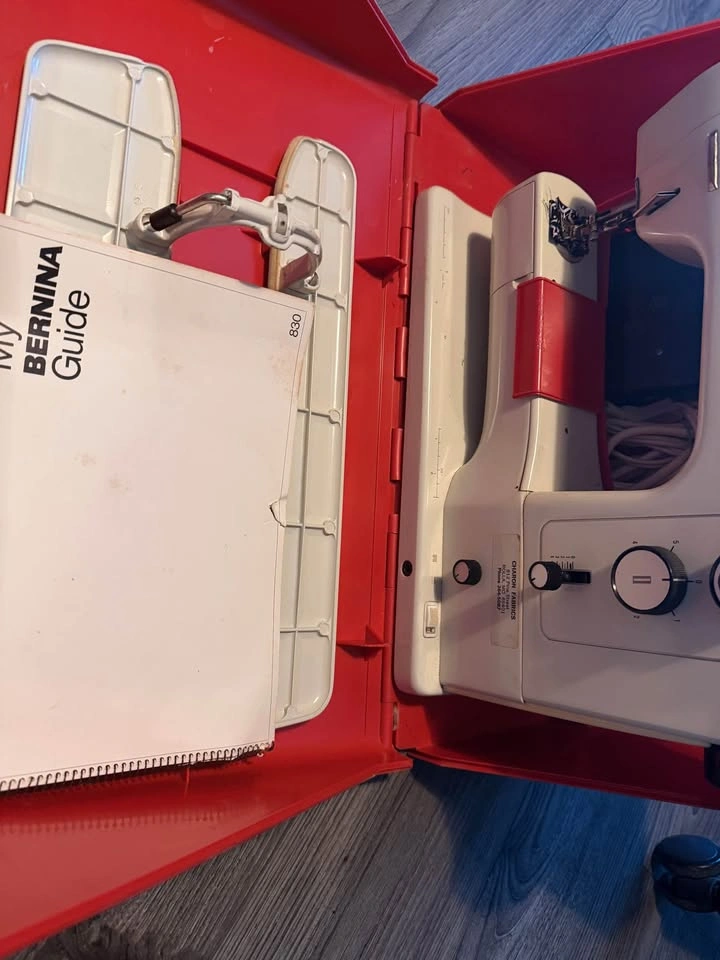 Vintage Bernina 830 Record Sewing Machine (Tested & Working) - photo 5