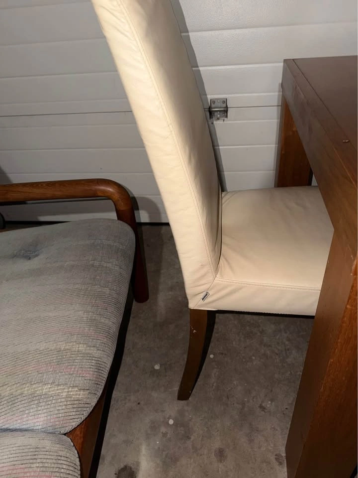 Pottery Barn Leather Chair SALE - photo 2