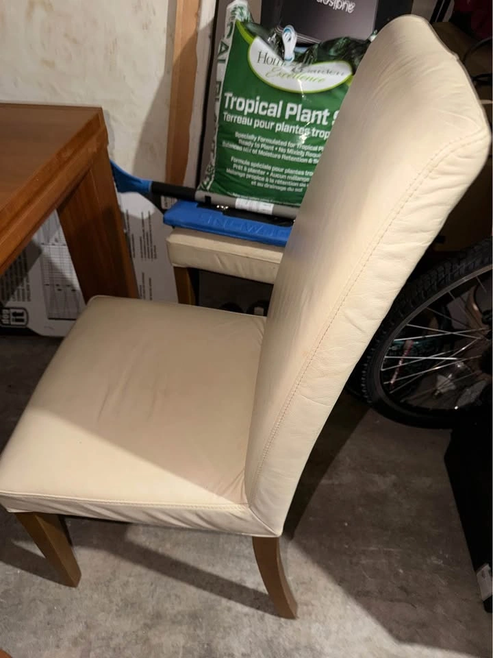 Pottery Barn Leather Chair SALE - photo 4