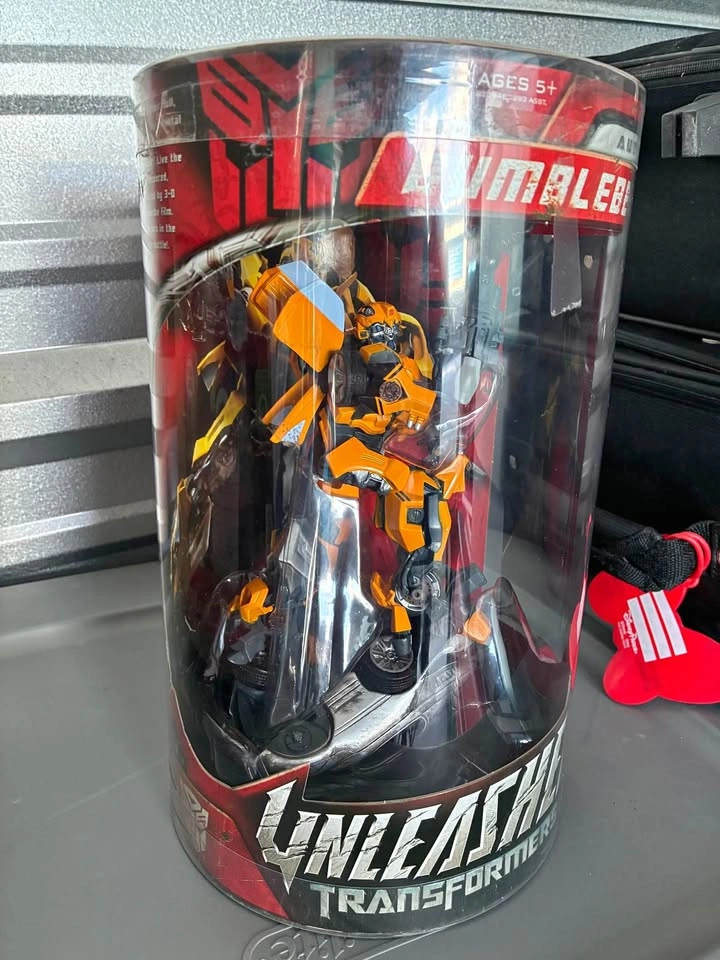 Transformers Movie Unleashed Bumblebee 2006