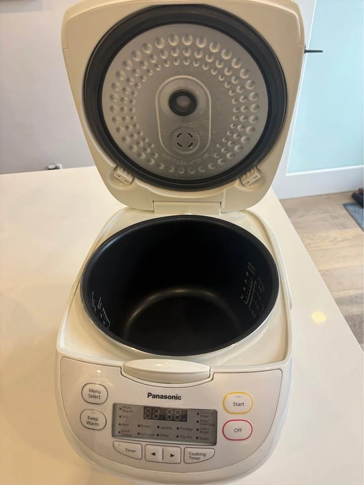 Panasonic SRCN108 Cup Electronic Rice Cooker/Warmer - photo 3