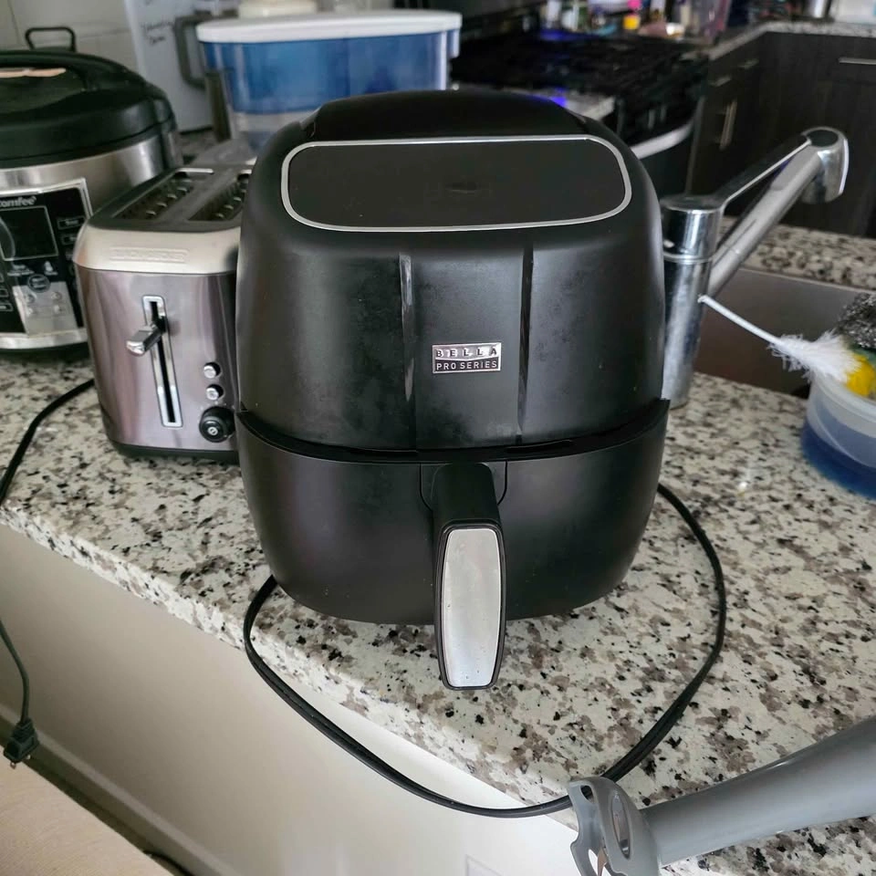 Kitchen Appliance Bundle: Air Fryer, Cooker, Toaster & More - photo 4
