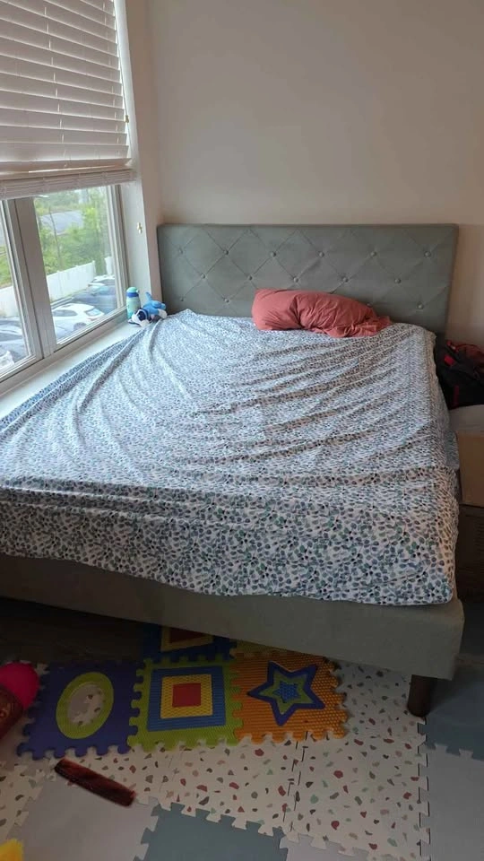 2 Bed frames with mattress King and Queen - photo 2