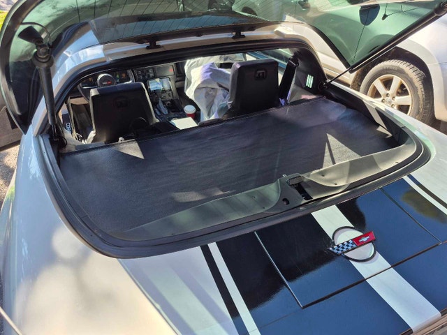 Chevrolet Corvette C4 1985 Targa Top 5.7L 350 V8 - photo 5