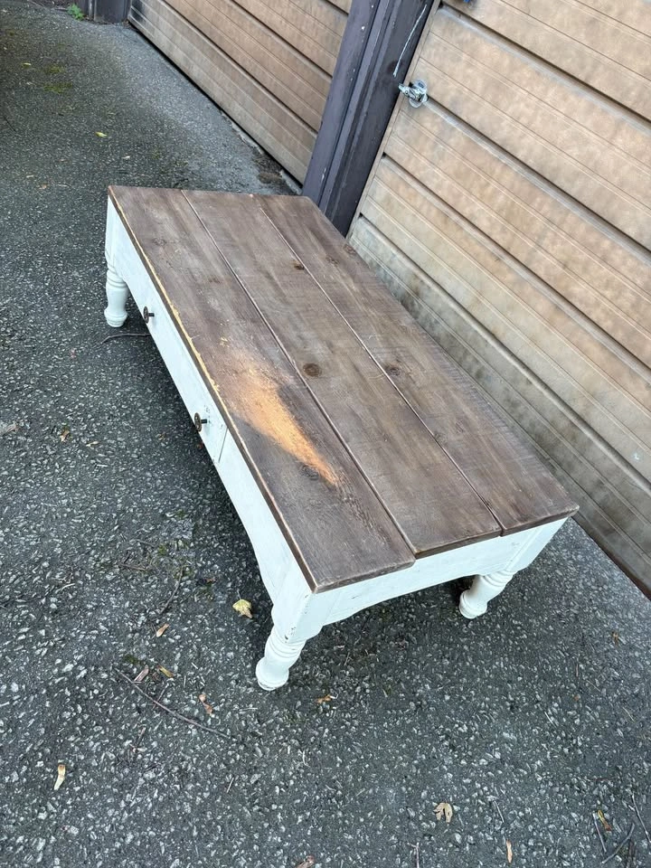 Rustic Farmhouse Solid Wood Coffee Table - photo 3