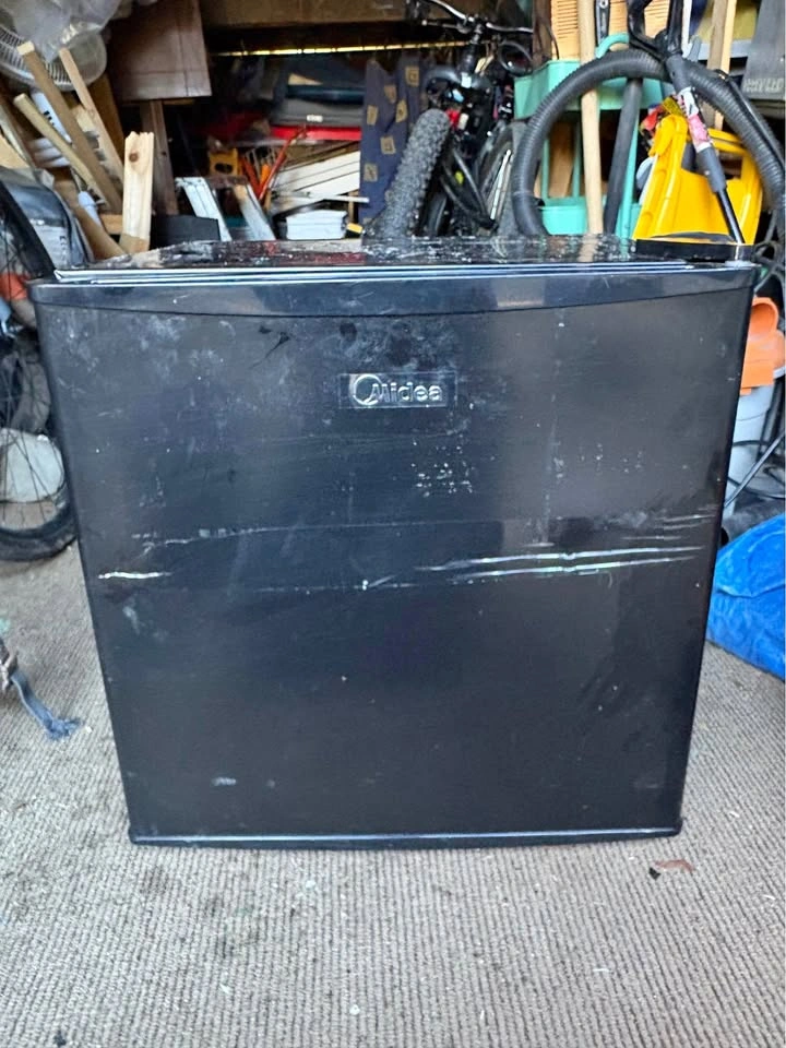 Black Mini Fridge with Icebox