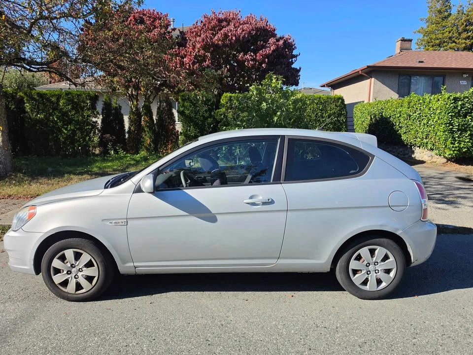 Hyundai Accent - photo 5