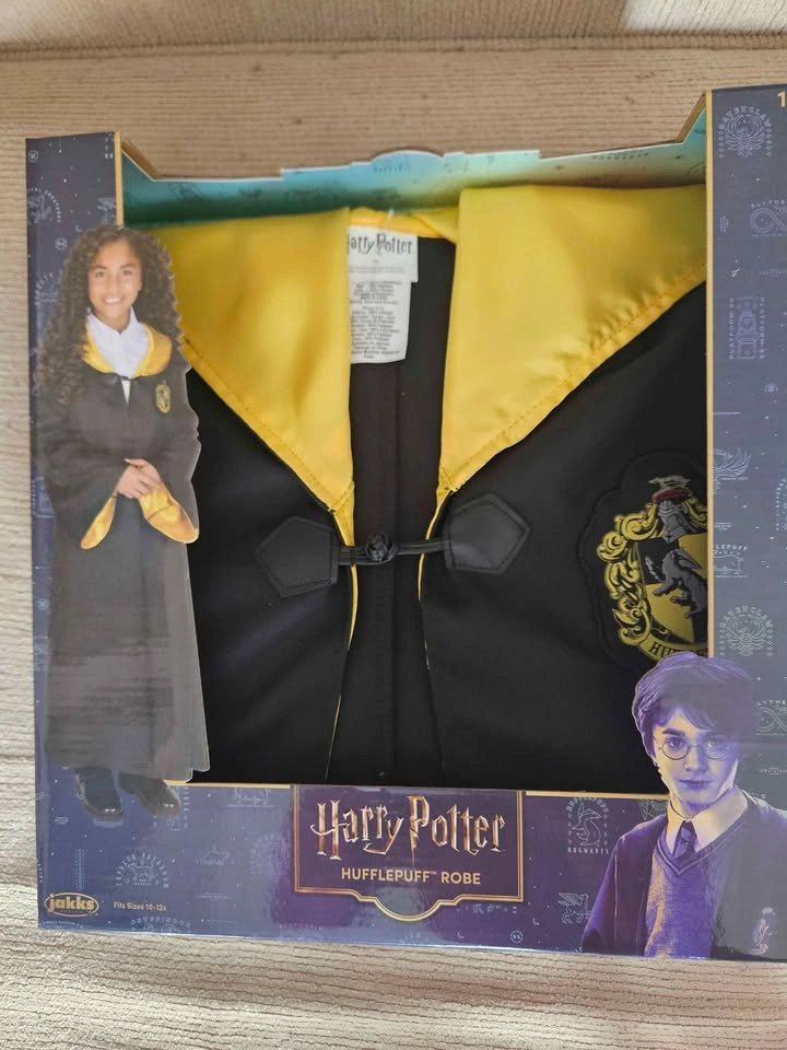 BNIB Harry Potter Size 10/12 Robes/Cloaks - photo 3