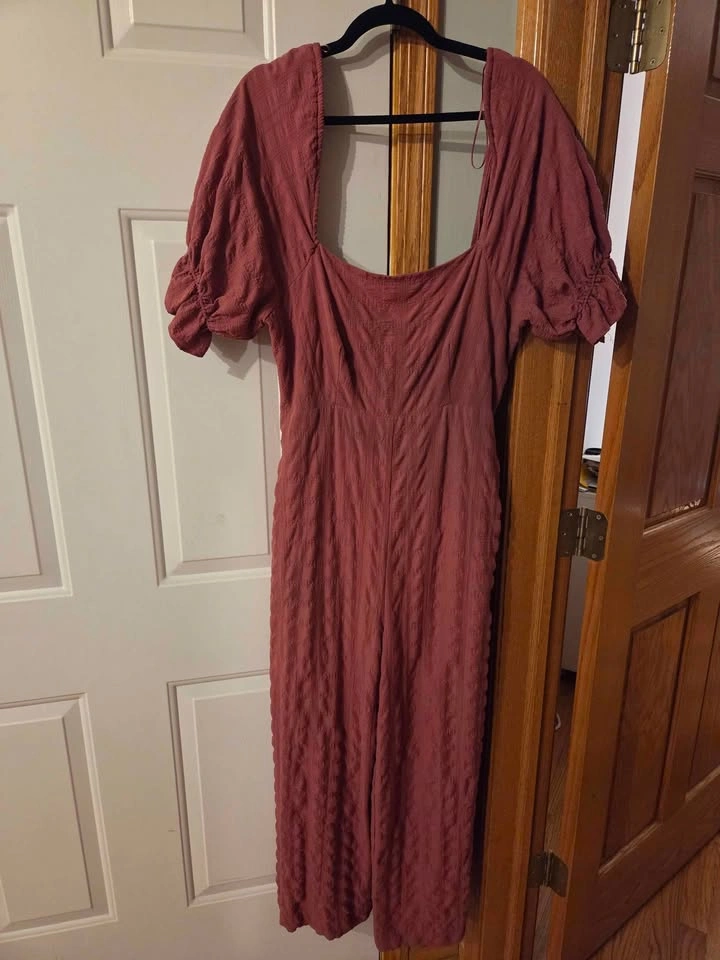 Blue Dress & Pink Jumpsuit - photo 5